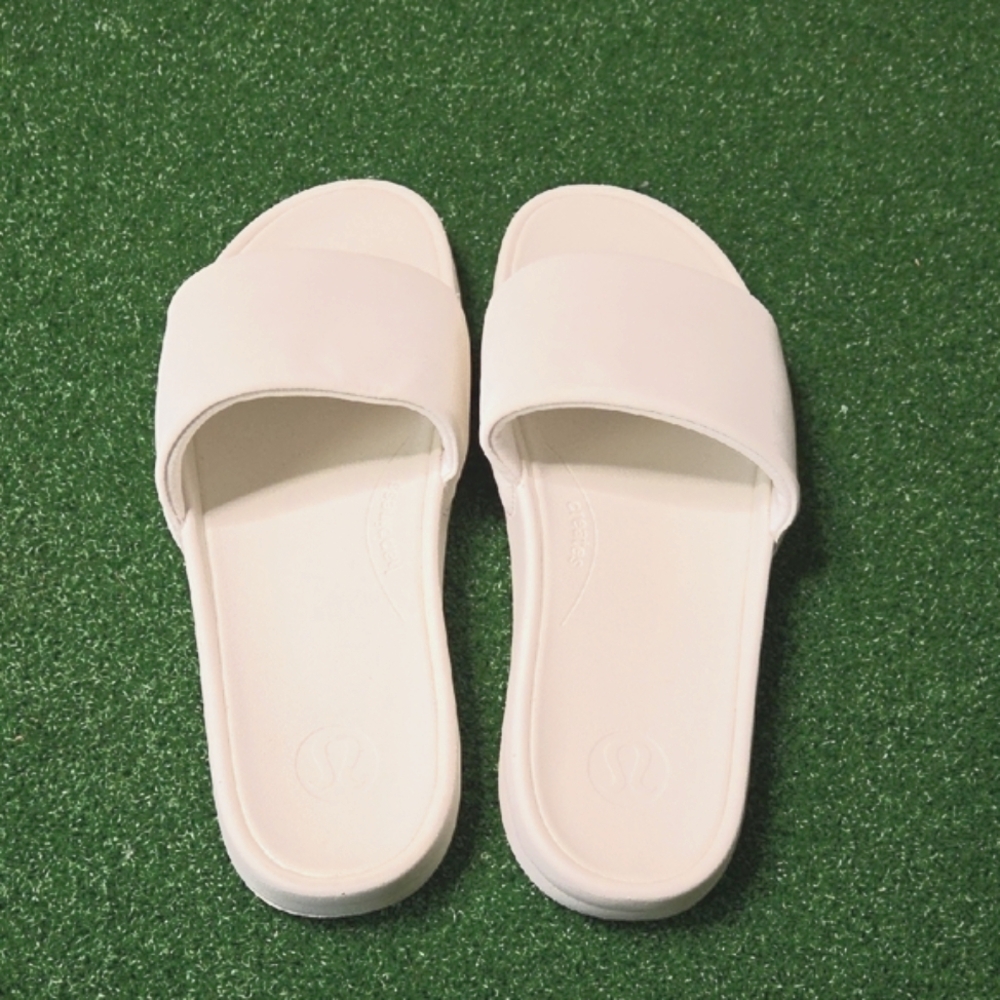 Lululemon Men's Restful Slides